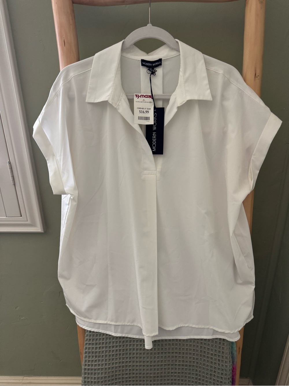 Modern Works Crisp White Short Sleeve Button Down Blouse - NWT Size L